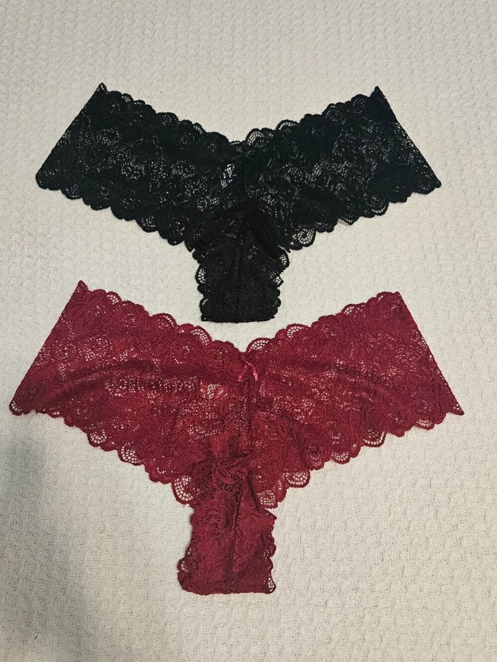 2 pair lace undies, black & maroon, XXL